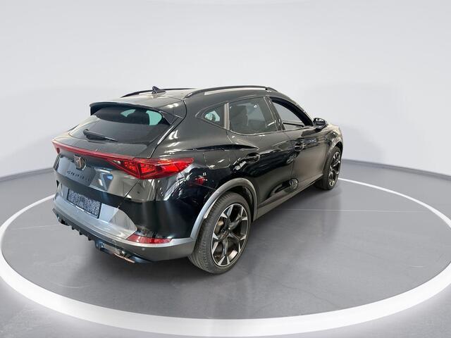 Cupra Formentor 1.4 204pk DSG e-Hybrid Business · Keyless · Camera · Apple/Android Car Play · Navi · P-Sensoren · Elek. Achterklep · 19'' Inch · Garantie t/m 11-07-2028 of 100.000km