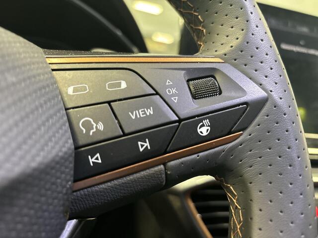 Cupra Formentor 1.4 204pk DSG e-Hybrid Business · Keyless · Camera · Apple/Android Car Play · Navi · P-Sensoren · Elek. Achterklep · 19'' Inch · Garantie t/m 11-07-2028 of 100.000km