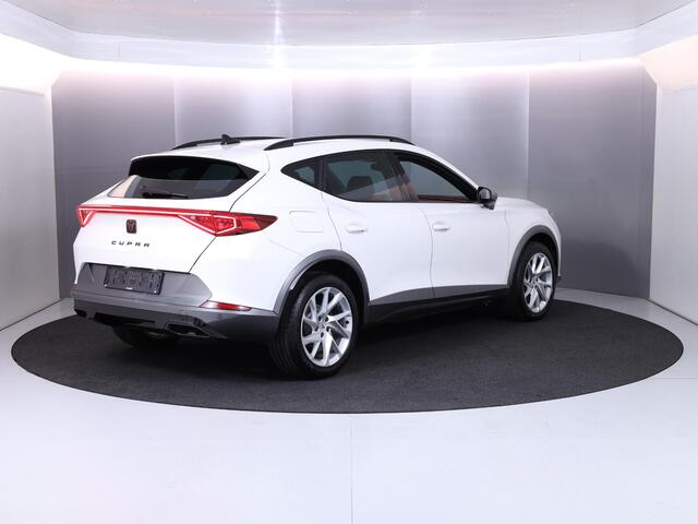 Cupra Formentor 1.4 e-Hybrid Business 204 pk Automaat (DSG) | Trekhaak (uitklapbaar) | Parkeersensoren achter | Adaptieve cruise control | Autom. airco (3 zones) | Full-LED koplampen |
