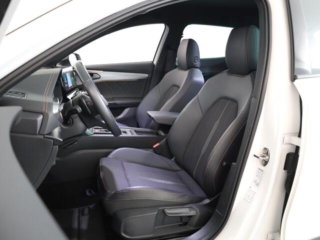 Cupra Formentor 1.4 e-Hybrid Business 204 pk Automaat (DSG) | Trekhaak (uitklapbaar) | Parkeersensoren achter | Adaptieve cruise control | Autom. airco (3 zones) | Full-LED koplampen |
