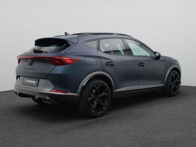 Cupra Formentor 1.4 e-Hybrid VZ Copper Edition 245PK DSG Panoramadak, adaptieve cruise controle, achteruitrijcamera, side assist, park assist, stuurverwarming, keyless, trekhaak, 19'' lichtmetaal