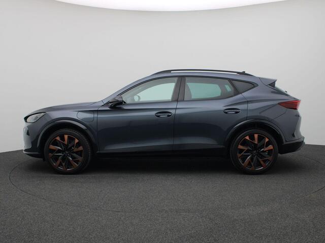 Cupra Formentor 1.5 TSI e-Hybrid VZ Performance 272PK DSG matrix led, adaptive cruise, side assist, Sennheiser audio, achteruitrijcamera, keyless, elek. bedienbare achterklep, stuur-stoelverwarming, alarm, 19" lichtmetaal