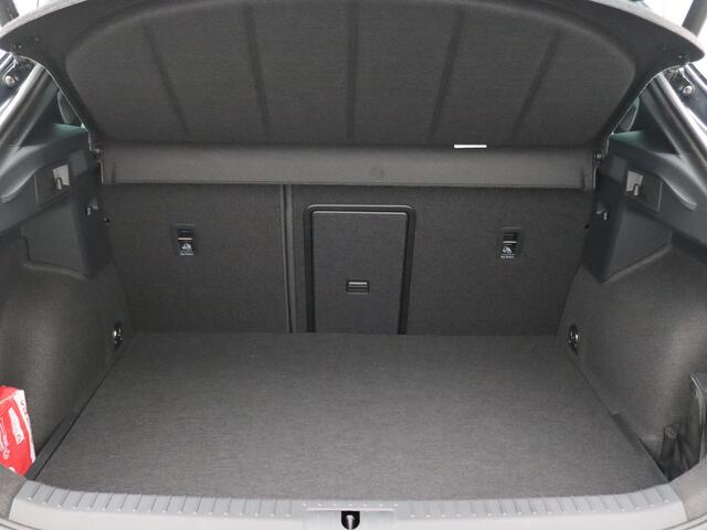 Cupra Formentor 1.5 TSI e-Hybrid VZ Performance 272PK DSG matrix led, adaptive cruise, side assist, Sennheiser audio, achteruitrijcamera, keyless, elek. bedienbare achterklep, stuur-stoelverwarming, alarm, 19" lichtmetaal