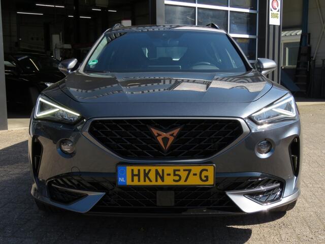 Cupra Formentor 1.4 245PK E-HYB VZ ED. / 19 Inch / Sportstoelen / Stoel+stuurver