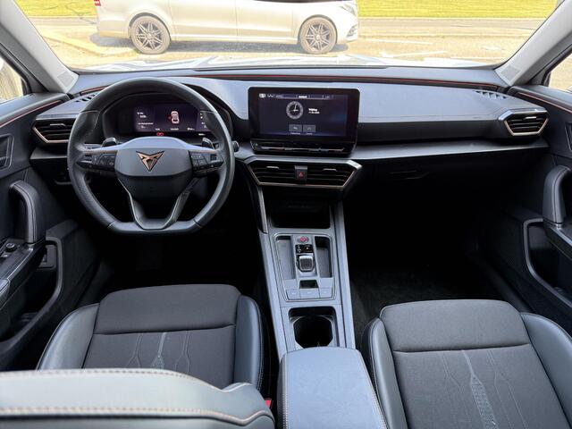 Cupra Formentor 1.4 e-Hybrid 19'' LM Velgen / Stoel & Stuur verw. / Virtual Cockpit / LED