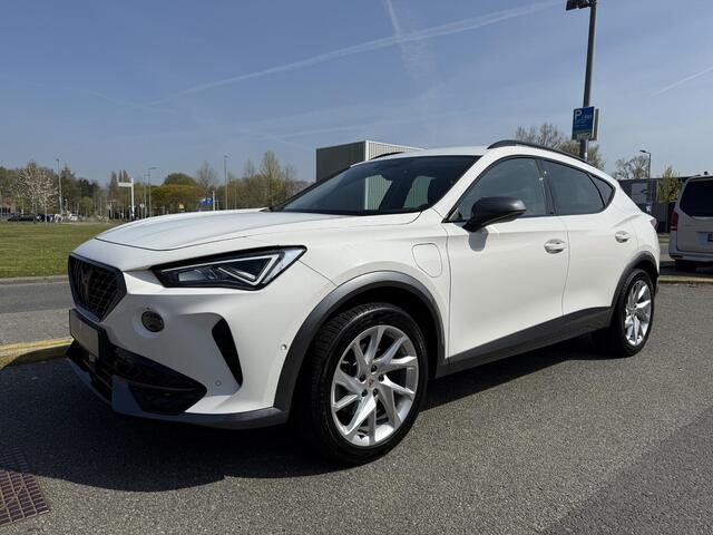 Cupra Formentor 1.4 e-Hybrid 19'' LM Velgen / Stoel & Stuur verw. / Virtual Cockpit / LED