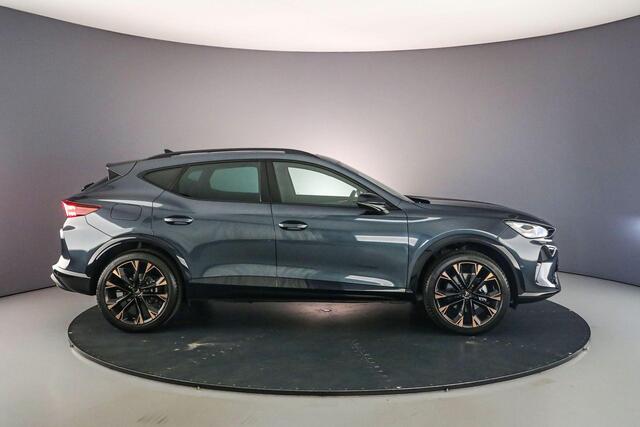 Cupra Formentor Business 1.5 TSI eHybrid 204pk DSG Automaat Panoramadak, Elektrische achterklep, Adaptive cruise control, 360 camera, Navigatie, Achteruitrijcamera