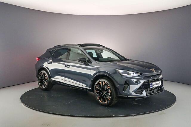 Cupra Formentor Business 1.5 TSI eHybrid 204pk DSG Automaat Panoramadak, 360 camera, Elektrische achterklep, Adaptive cruise control, Achteruitrijcamera, Navigatie