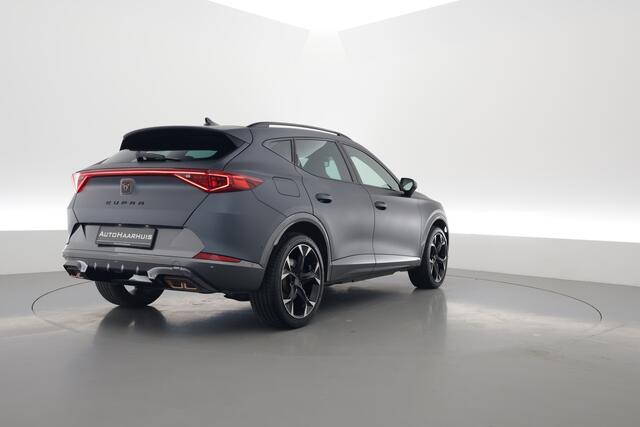 Cupra Formentor 1.4 e-Hybrid VZ | Pano | MAT Grijs | Elek. trekhaak | Stoel- Stuurverw. | Adapt. Cruise