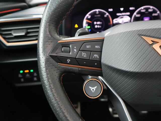 Cupra Formentor 1.4 e-Hybrid VZ Copper Edition | 245 PK | Wegklapbare trekhaak | Panoramadak | 360 graden camera |