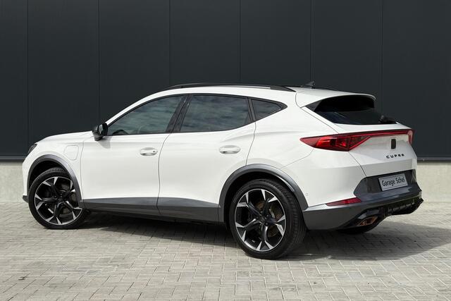 Cupra Formentor 1.4 e-Hybrid VZ Performance PHEV - Kuipstoelen - ACC - LED - Navi - Camera - Winterpakket - Rijklaar