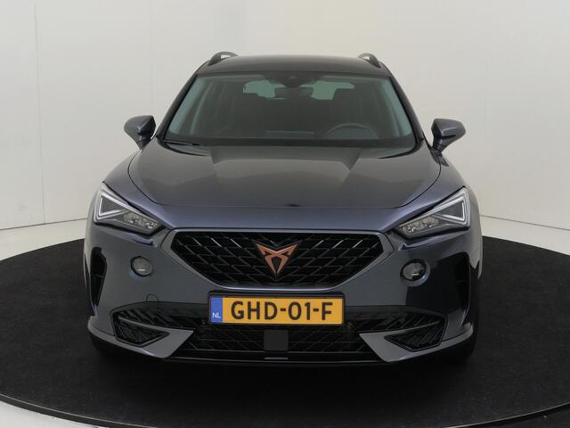 Cupra Formentor 1.4 TSI e-Hybrid Essential | Keyless | Stuurwielverwarming | 3-zone airco | Parkeersensoren achter | Draadloze telefoonlader |