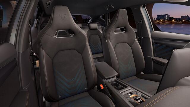 Cupra Formentor 1.5 TSI e-Hybrid 204 6DSG Business | Achteruitrijcamera | Digitaal instrumentenpaneel (Virtual Cockpit) | Draadloze Apple CarPlay(TM), Android Auto(TM)