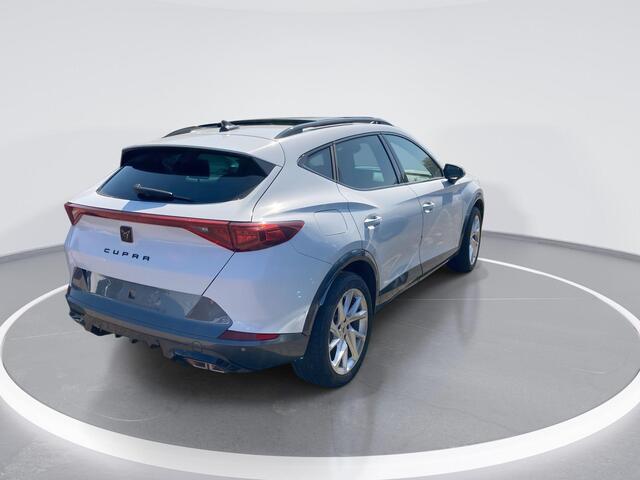Cupra Formentor 1.4 TSI e-Hybrid Essential · Panoramadak · Navigatie · Camera + Parkeersensoren