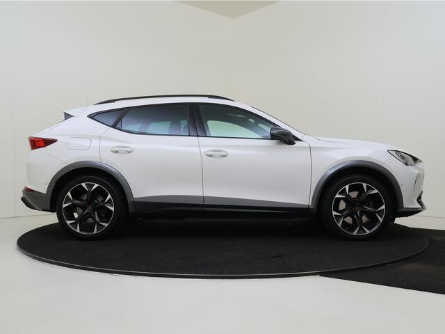 Cupra Formentor 1.4 e-Hybrid Performance | Cupra mode | 360 camera | Adaptieve demping | Keyless | Stoel- en stuurwielverwarming | 3-zone airco | Dodehoek detectie | Navigatie |