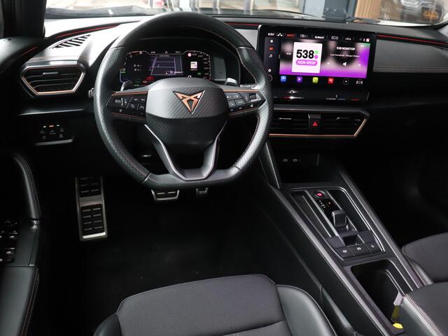 Cupra Formentor 1.4 e-Hybrid VZ 245pk | Elek. Verstelbare bestuurdersstoel | Achteruitrijcamera | Dodehoekdetectie | Adaptieve Cruise Control | Stoel- & Stuurverwarming |