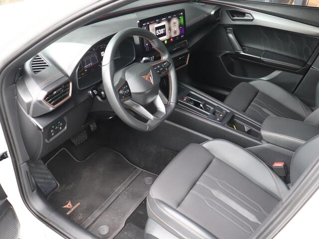 Cupra Formentor 1.4 e-Hybrid 204pk | Adaptieve Cruise Control |Stoel- en stuurverwarming | Achteruitrijcamera | Keyless entry & go |