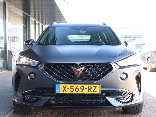 Cupra Formentor 1.4 e-Hybrid VZ 245PK | Panoramadak | 360 camera | Dodehoeksensoren | Elektrische achterklep | Stuur -& Stoelverwarming | Apple Carplay / Android Auto |