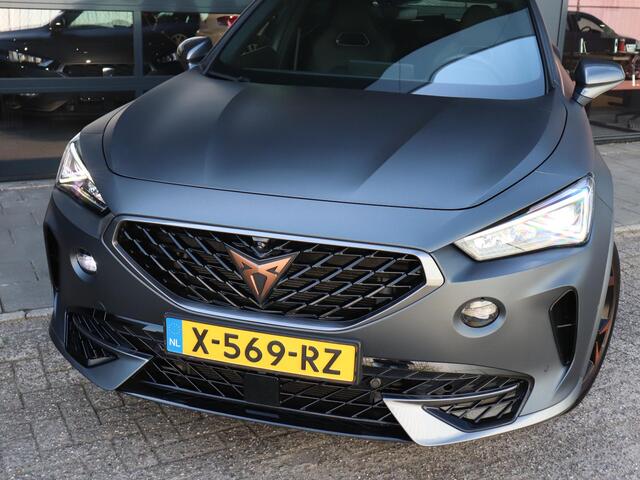 Cupra Formentor 1.4 e-Hybrid VZ 245PK | Panoramadak | 360 camera | Dodehoeksensoren | Elektrische achterklep | Stuur -& Stoelverwarming | Apple Carplay / Android Auto |