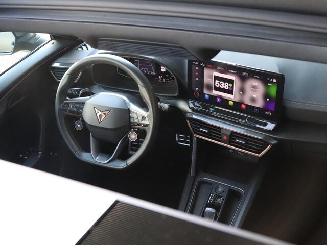 Cupra Formentor 1.4 e-Hybrid VZ 245PK | Panoramadak | 360 camera | Dodehoeksensoren | Elektrische achterklep | Stuur -& Stoelverwarming | Apple Carplay / Android Auto |