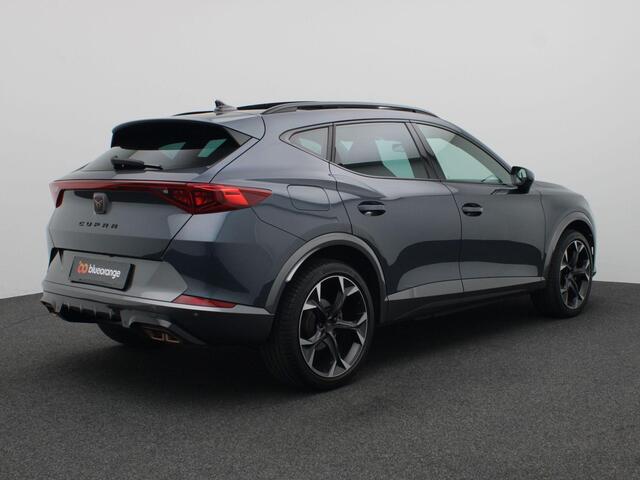 Cupra Formentor 1.4 e-Hybrid Performance full led, adaptive cruise met travel assist, side assist, schuif-kanteldak, elek. verstelbare voorstoel, stuur-stoelverwarming, keyless, navigatie, 19" lichtmetaal