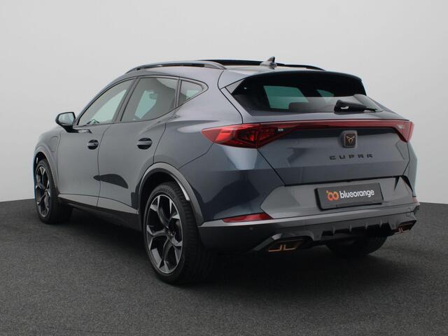 Cupra Formentor 1.4 e-Hybrid Performance full led, adaptive cruise met travel assist, side assist, schuif-kanteldak, elek. verstelbare voorstoel, stuur-stoelverwarming, keyless, navigatie, 19" lichtmetaal