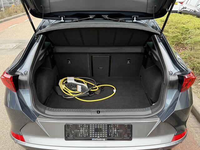 Cupra Formentor 1.4 e-Hybrid VZ Performance / 19" LMV / Navi / Kuipstoelen / Adaptief Onderstel / Full LED