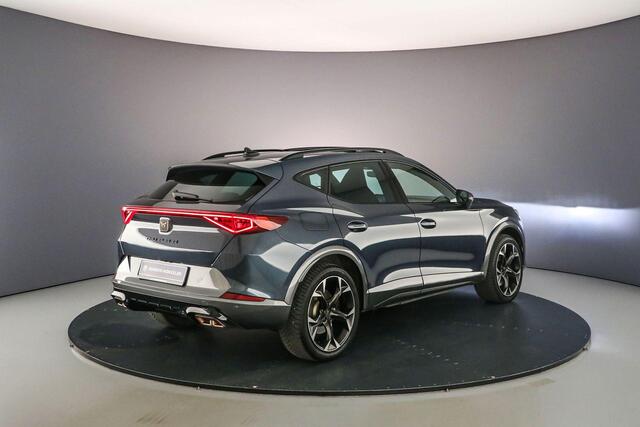 Cupra Formentor VZ Performance 1.4 TSI e-Hybrid 245pk DSG Automaat Panoramadak, Trekhaak, Elektrische achterklep, Adaptive cruise control, Achteruitrijcamera, Navigatie