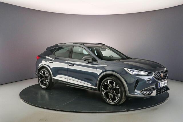 Cupra Formentor VZ Performance 1.4 TSI e-Hybrid 245pk DSG Automaat Panoramadak, Trekhaak, Elektrische achterklep, Adaptive cruise control, Achteruitrijcamera, Navigatie