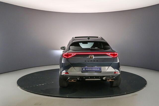 Cupra Formentor VZ Performance 1.4 TSI e-Hybrid 245pk DSG Automaat Panoramadak, Trekhaak, Elektrische achterklep, Adaptive cruise control, Achteruitrijcamera, Navigatie