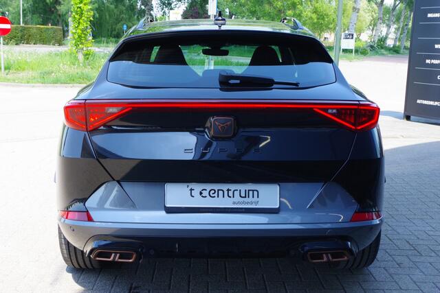 Cupra Formentor 1.4 e-Hybrid 204 PK Essential PHEV, Lederen Kuipstoelen, Memory, LED, Groot-Navigatie