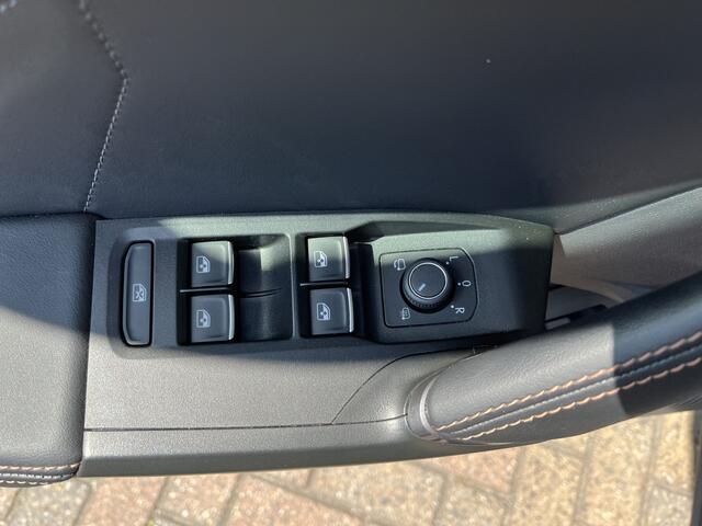 Cupra Formentor 1.4 e-Hybrid VZ Performance / AUTOMAAT/ CAMERA/ PARK. SENSOREN/ 245 PK/ DCC/ MATRIX/ MEMORY SEATS/ DODE HOEK/ KEYLESS/ BLUETOOTH/ STOEL-STUURVERWARM./ ADAPT. CRUISE/ NAVI/ CLIMA/ DAB/ 19" LMV