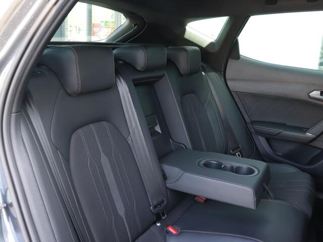 Cupra Formentor 1.4 TSI e-Hybrid Essential | Adaptive cruise | Stoel- en stuurverwarming | Navigatie | Keyless | Carplay |