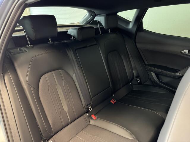 Cupra Formentor 1.4 e-Hybrid VZ Performance Cruise/Wegklapbare Trekhaak/AppConnect/Camera