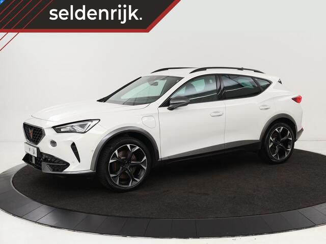 Cupra Formentor 1.4 e-Hybrid VZ | 245pk | Camera | Adaptive cruise | Stuurverwarming | Sfeerverlichting | Navigatie | Keyless | Full LED | PHEV