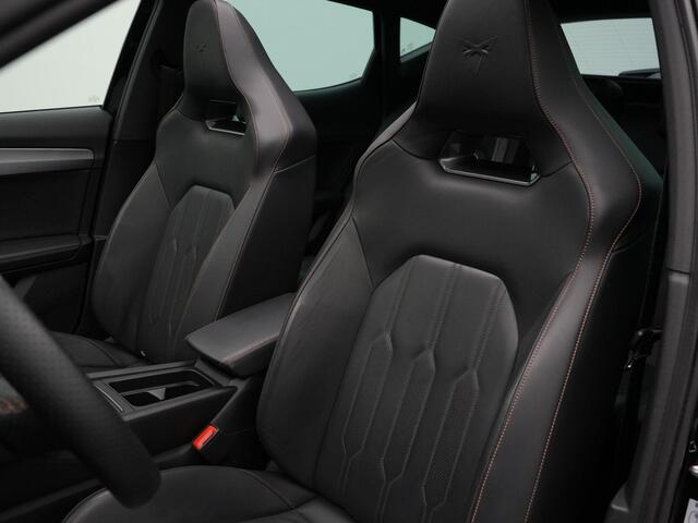 Cupra Formentor Performance 1.4 e-Hybrid VZ 245 pk DSG | Pano | Leder | Trekhaak | Camera | Standkachel | Side Assist | Adaptive Cruise | 19 inch