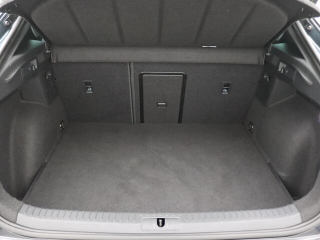 Cupra Formentor 1.4 e-Hybrid Performance 204PK DSG Pano-Schuifdak, Achteruitrijcamera, Adaptieve Cruise Controle, Elektr. Achterklep, Memorystoel, Keyless, 18" LM Velgen