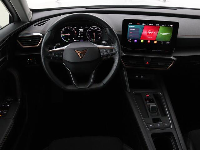 Cupra Formentor 1.4 e-Hybrid | Adaptive cruise | Stuurverwarming | Full LED | Sportstoelen | Keyless | Climate control | Parkeerhulp | DAB | Sfeerverlichting | PHEV