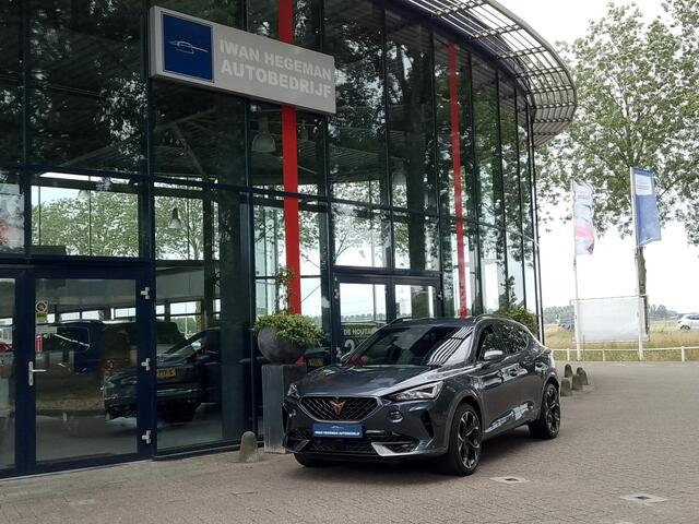 Cupra Formentor 1.4 e-Hybrid VZ | Navigatie | Wegkl. Trekhaak | Apple Carplay | LED | Cruise Control | 19 inch