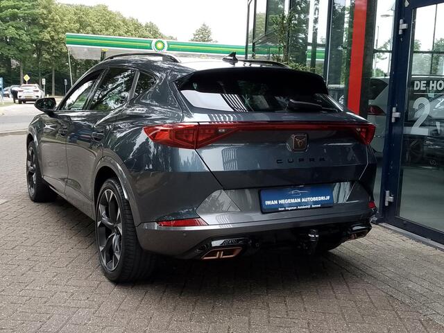 Cupra Formentor 1.4 e-Hybrid VZ | Navigatie | Wegkl. Trekhaak | Apple Carplay | LED | Cruise Control | 19 inch