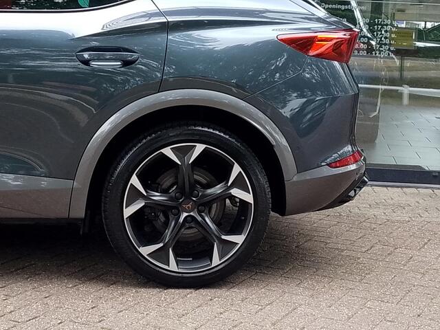 Cupra Formentor 1.4 e-Hybrid VZ | Navigatie | Wegkl. Trekhaak | Apple Carplay | LED | Cruise Control | 19 inch