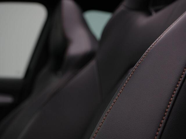 Cupra Formentor 1.4 e-Hybrid 204 pk DSG Business | Panoramadak | Leder | Geheugenstoel | Navigatie 12 inch | Adaptief onderstel | Stuur-/stoelverwarming