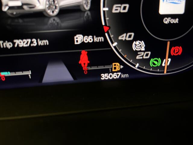 Cupra Formentor 1.4 e-Hybrid Black Edition / AUTOMAAT/ PANO/ LEDER/ ELEKTR. STOELEN/ 360 CAMERA/ FULL LINK/ ADAPT. CRUISE/ PARK. SENSOREN/ CLIMA/ NAVI/ RIJ-MODI/ KEYLESS
