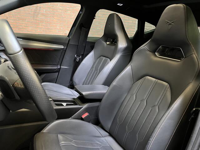 Cupra Formentor 1.4 e-Hybrid Black Edition / AUTOMAAT/ PANO/ LEDER/ ELEKTR. STOELEN/ 360 CAMERA/ FULL LINK/ ADAPT. CRUISE/ PARK. SENSOREN/ CLIMA/ NAVI/ RIJ-MODI/ KEYLESS
