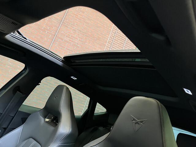 Cupra Formentor 1.4 e-Hybrid Black Edition / AUTOMAAT/ PANO/ LEDER/ ELEKTR. STOELEN/ 360 CAMERA/ FULL LINK/ ADAPT. CRUISE/ PARK. SENSOREN/ CLIMA/ NAVI/ RIJ-MODI/ KEYLESS