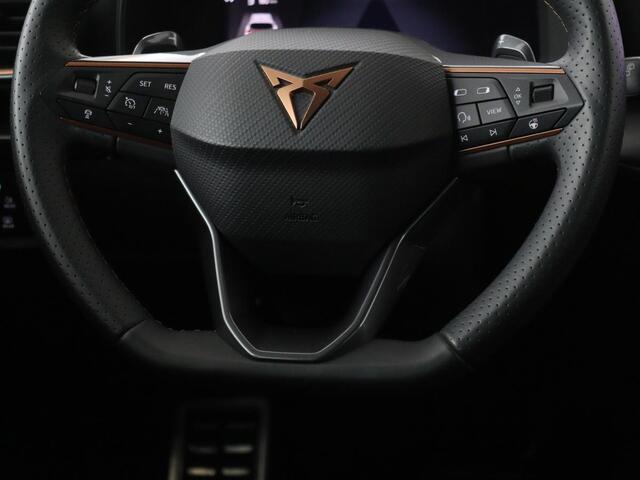 Cupra Formentor 1.4 e-Hybrid VZ | 245pk | Stoel & stuurverwarming | Trekhaak | 360 camera | Carplay | Adaptive cruise | Navigatie | Sfeerverlichting | Full LED | Keyless | PHEV