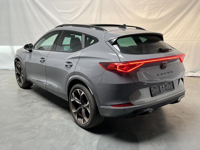 Cupra Formentor 1.4 e-Hybrid Performance / AUTOMAAT/ PANO/ KEYLESS/ PARK. SENSOREN/ FULL LINK/ STOEL-STUUR VERWARM./ ADAPT. CRUISE/ DIGITAL DASH/ CLIMA/ RIJ-MODI