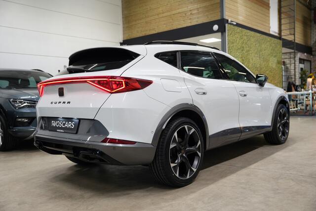Cupra Formentor 1.5 TSI DSG * Trekhaak - 19" - Camera - ACC - Sfeer - Blind Spot - Keyless *