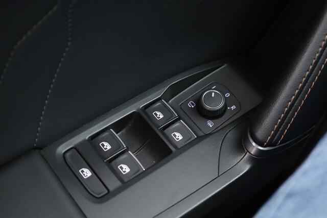 Cupra Formentor 1.4 e-Hybrid VZ 245pk | Sportstuur | Adapt. Cruise | Keyless | Camera | Memory seat | Navi