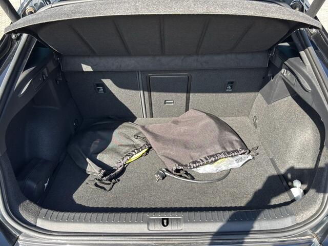 Cupra Formentor 1.4 TSI VZ E-HYBRID 245PK CAMERA/E-KLEP/ACC/TOP-SPORT-STUUR